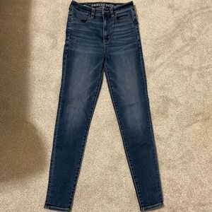 American Eagle super stretch, skinny jeans women’s size 2 dark wash denim